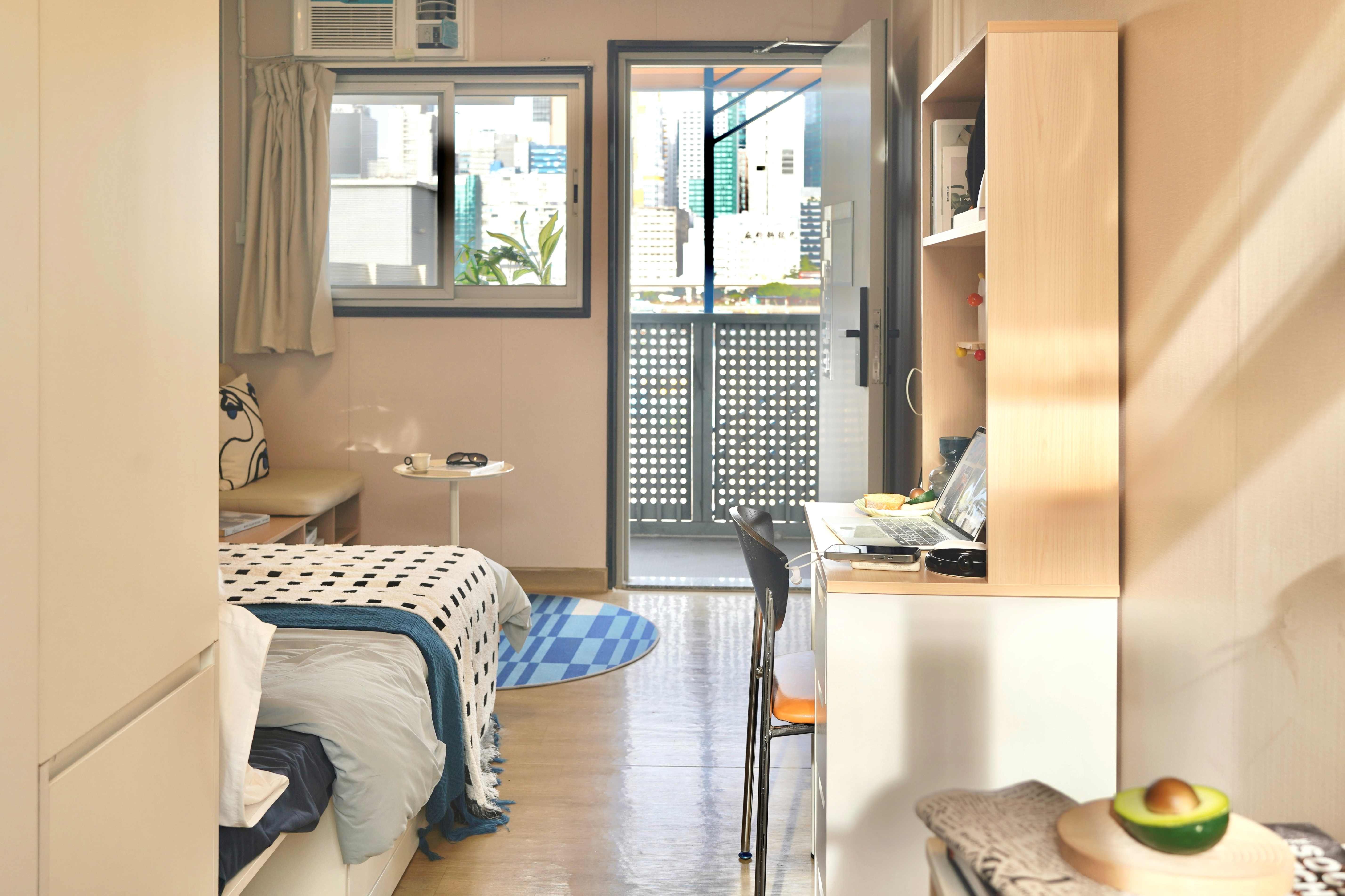 1768202207418 (002)-AH.jpg